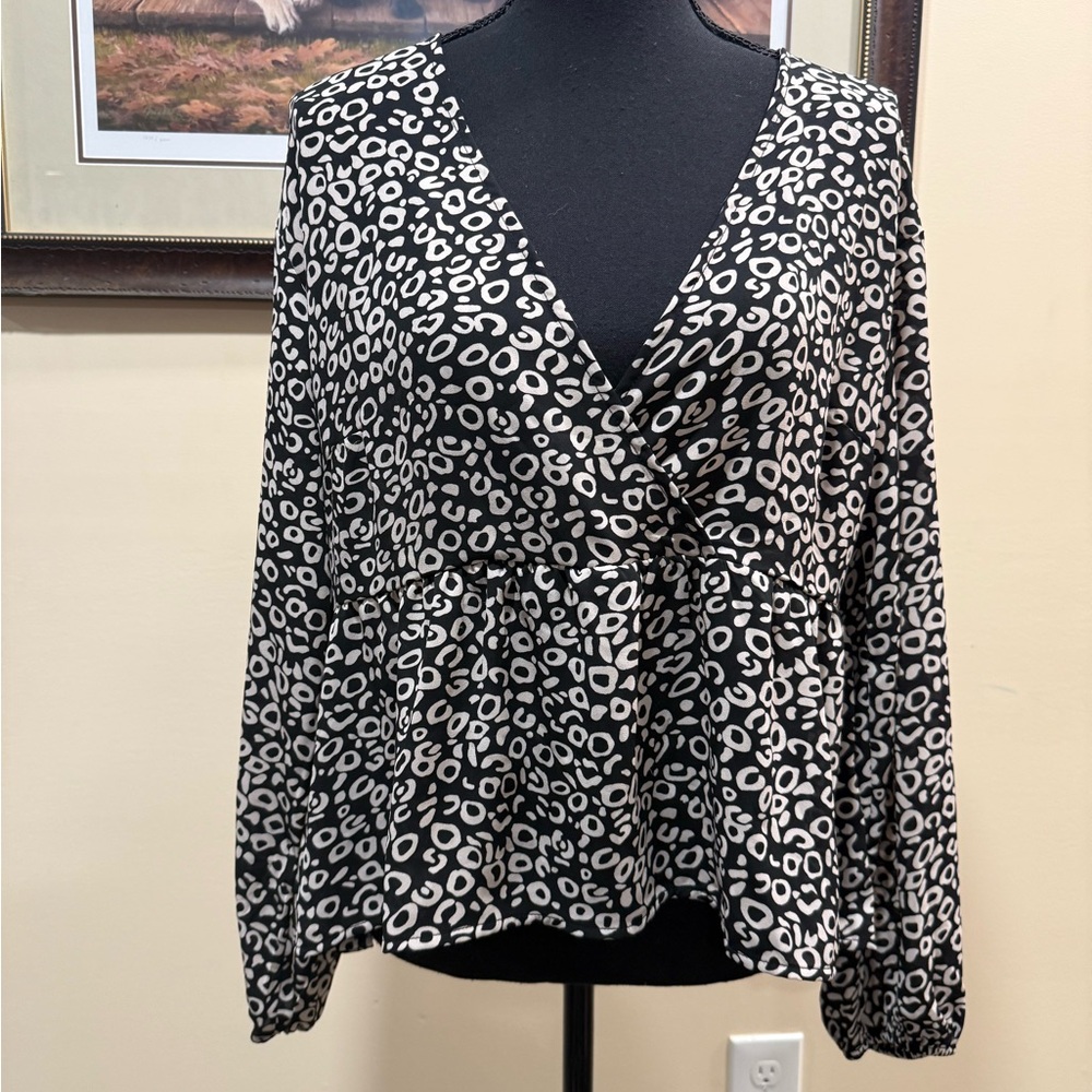 POPSUGAR Long Sleeve Deep V Neck Black and White Dotted Top